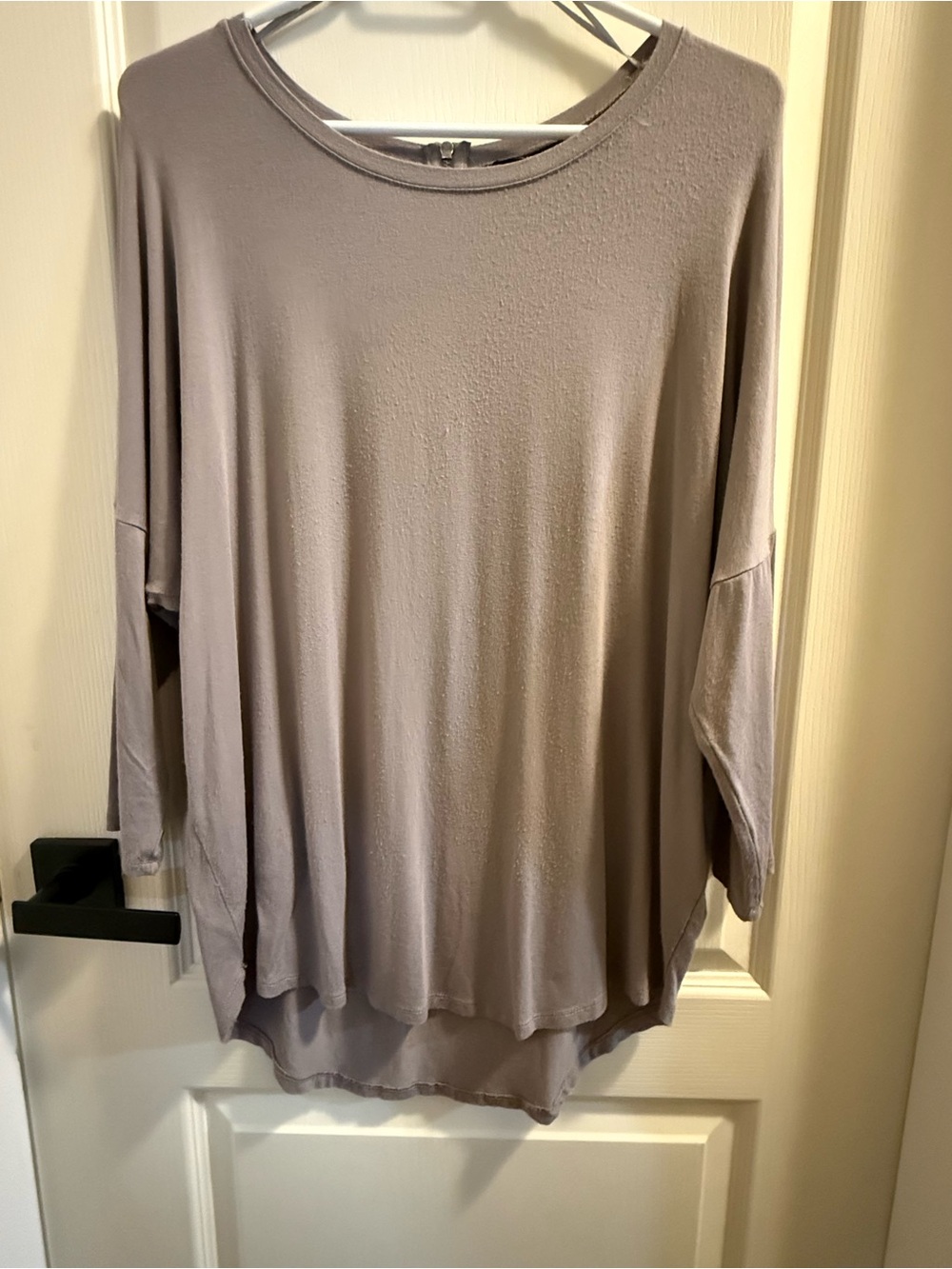Women's Relaxed 3/4 Sleeve Tunic Top - Taupe